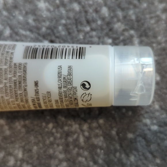 OUAI  very Mini 30 ml  Detox Shampoo travel size brand new - Picture 6 of 9